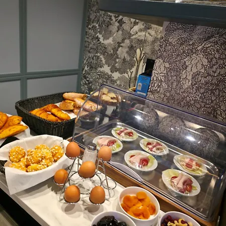 Hotel Amadeus 3*