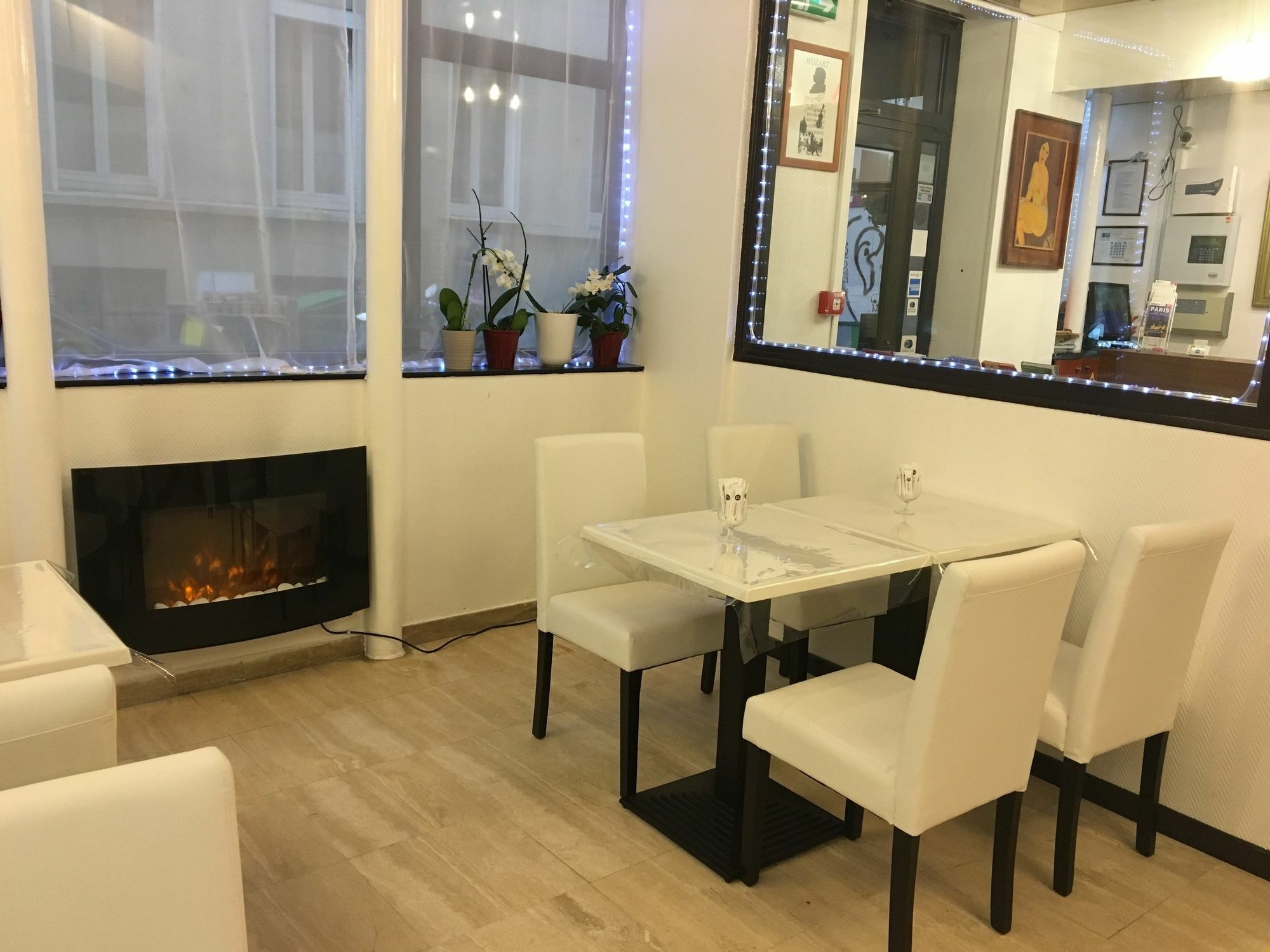 Amadeus Hotel Paris